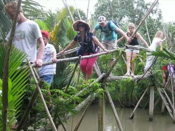 Monkey Bridges, Vietnam